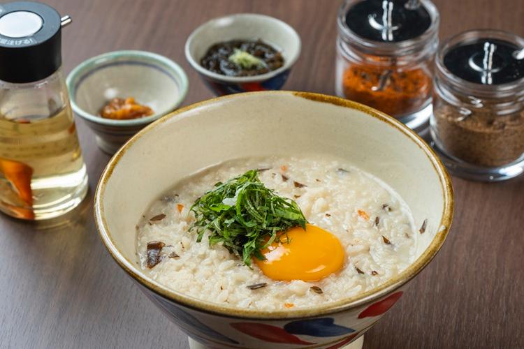 ぼろぼろじゅーしー　沖縄風のおじや。ほっこりと心を温めてくれます。