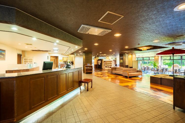 ■ロビー■開放的なロビーで皆様のお越しをお待ちしております。