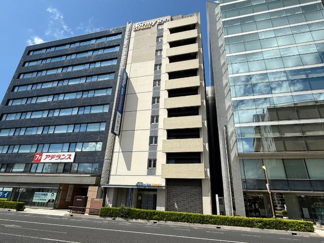 ホテル建物外観