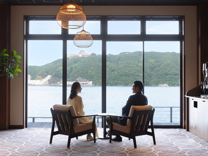 ロビーラウンジ