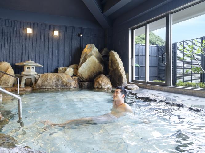 大浴場 三山の湯（男女入替制）