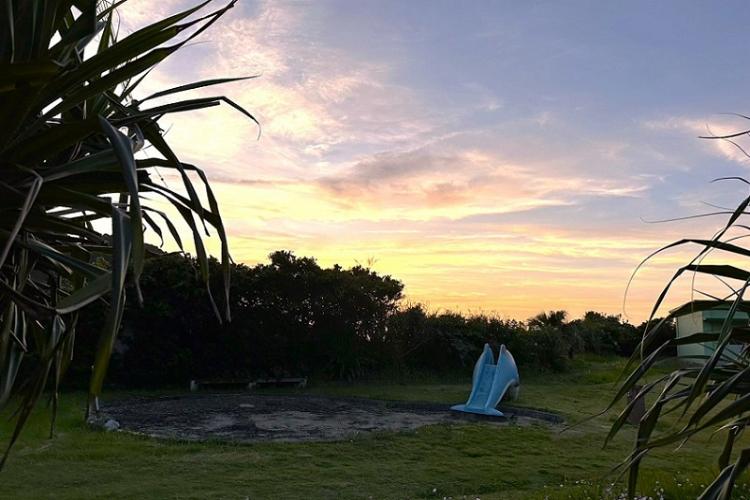 福木のキャビン・ウッドデッキからの夕焼け