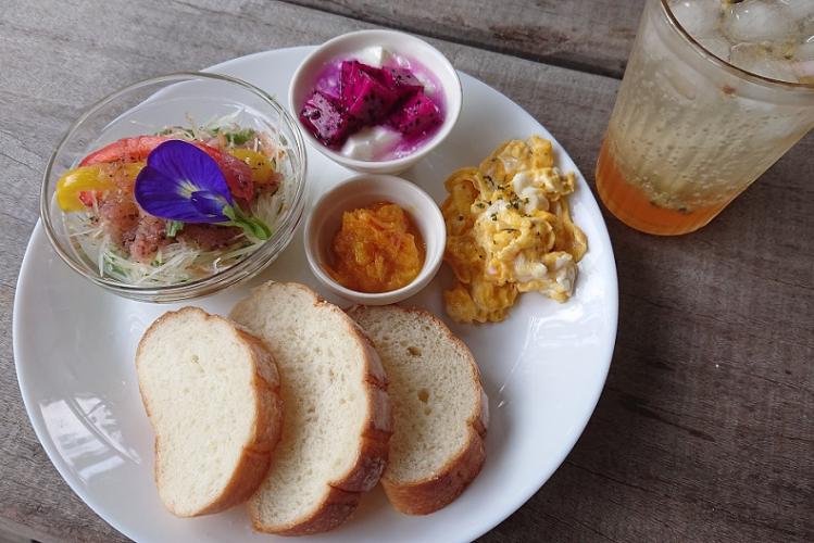 自家製パンの朝食（１ドリンク付き）日替わり(4)