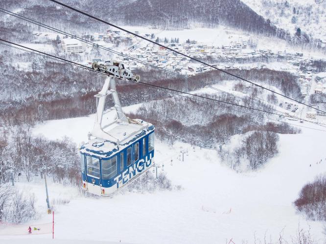 雪景色の天狗山ロープウェイ