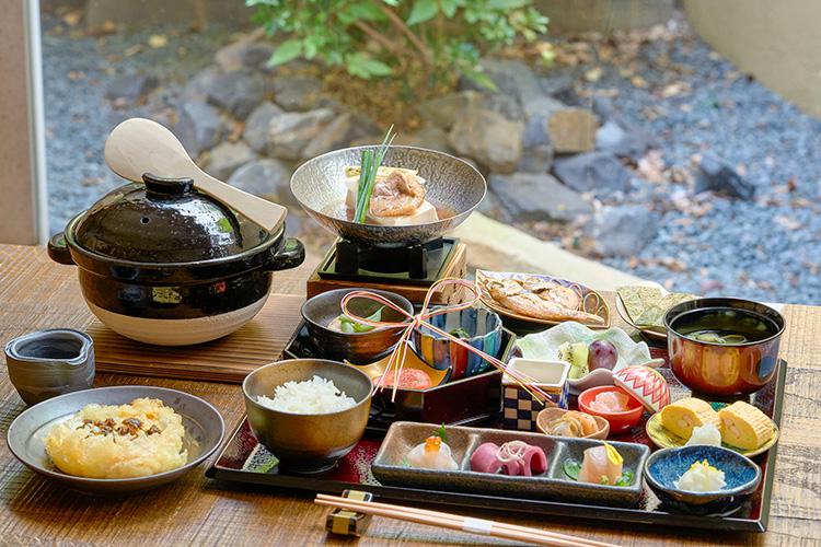 【彩旬　朝食和膳】石川づくし百万石の朝餉