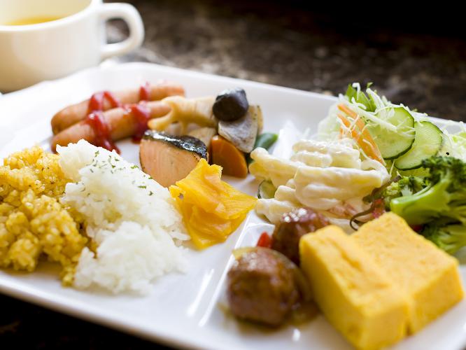 朝食