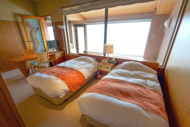 【新館】メゾネットルーム（展望風呂付客室・全室オーシャンビュー）