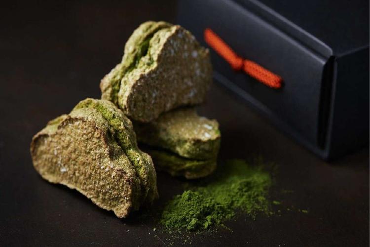 当旅館のみで販売している人気の抹茶洋菓子。