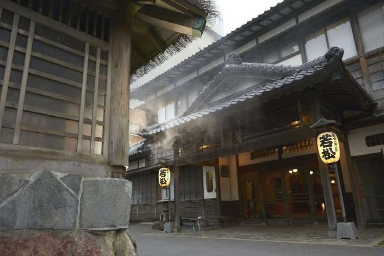 函館の地で約100年の歴史ある老舗旅館。