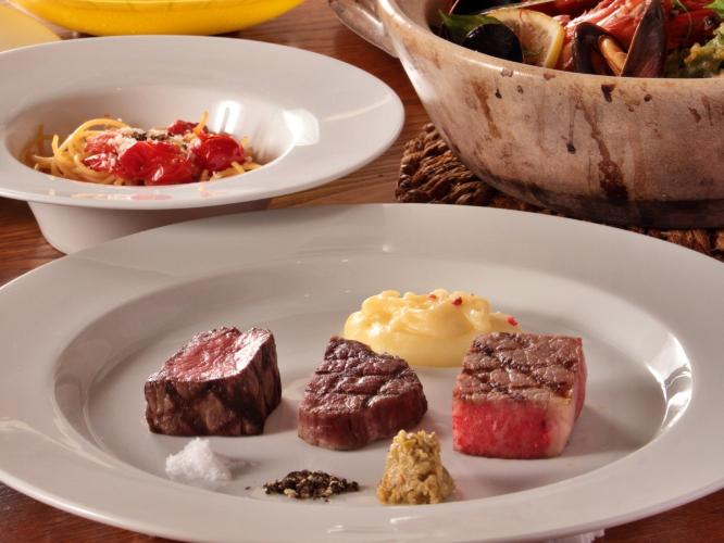 希少な「五島牛」のモモ・ヒレ・サーロインの食べくらべと旬の鮮魚を使ったお料理をお楽しみください。