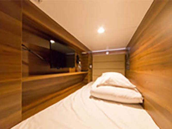 【MAX CABIN】温浴施設に併設　カプセルルーム《男性専用》