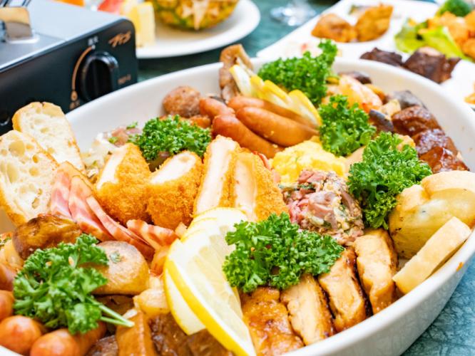 ［夕食ビュッフェ］