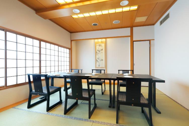 ２階和食「からまつ」