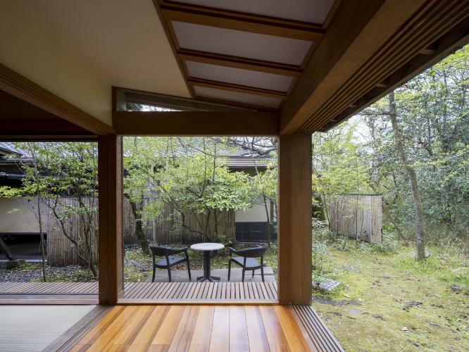 離れ|温泉内湯・中庭テラス付 和洋室「あかね」