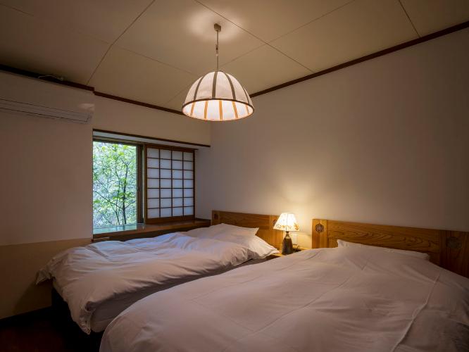 離れ|温泉内湯・中庭テラス付 和洋室「あかね」