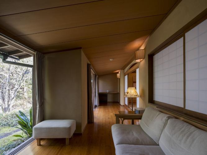 温泉内湯・中庭テラス付 和洋室「埴生」/1F