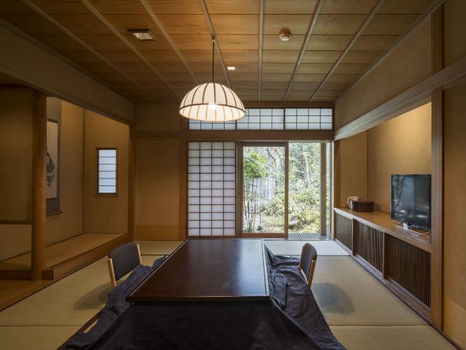 離れ|温泉内湯・中庭テラス付 和洋室「柑子」