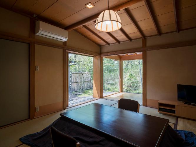 離れ|温泉内湯・中庭テラス付 和洋室「くちなし」