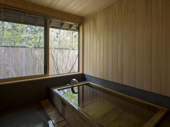 離れ|温泉内湯・中庭テラス付 和洋室「くちなし」