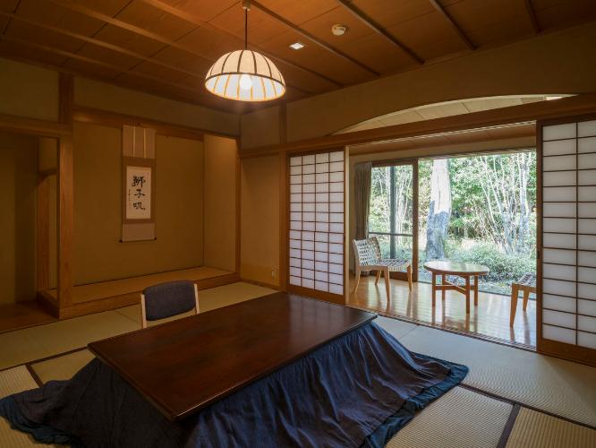 温泉内湯・中庭テラス付 和洋室「桃花」/1F