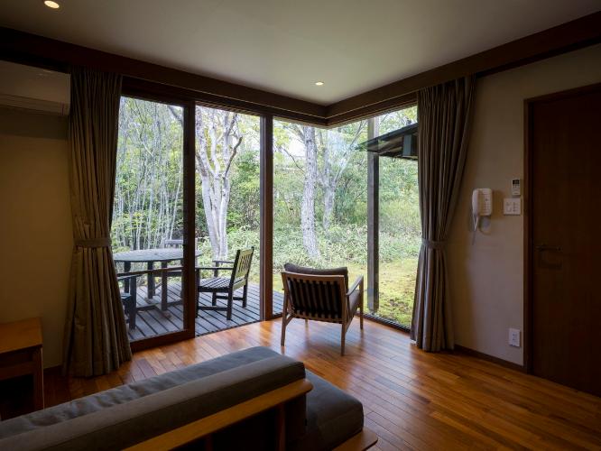 離れ|温泉内湯・中庭テラス付 和洋室「むらさき」