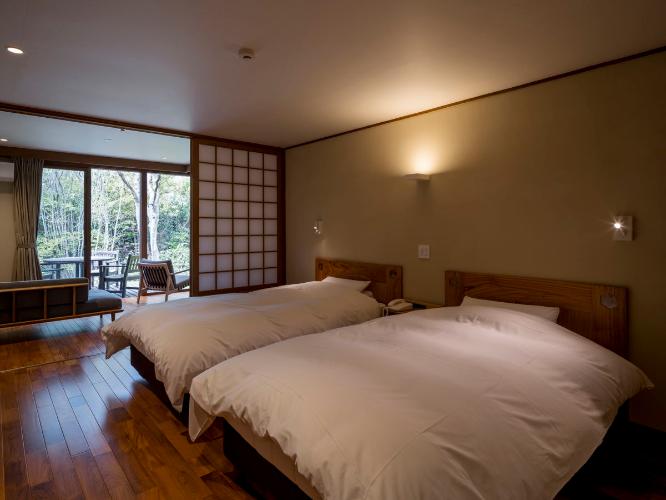 離れ|温泉内湯・中庭テラス付 和洋室「むらさき」