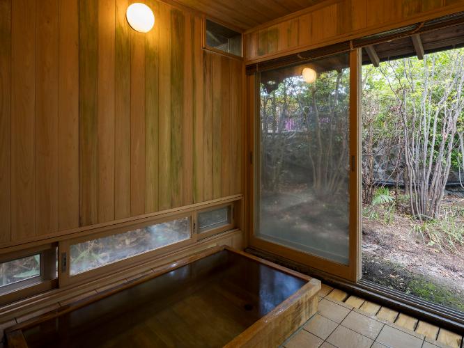 離れ|温泉内湯・中庭テラス付 和洋室「むらさき」