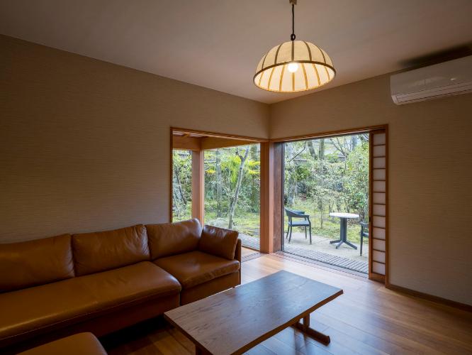 離れ|温泉内湯・中庭テラス付 洋室「すはう」