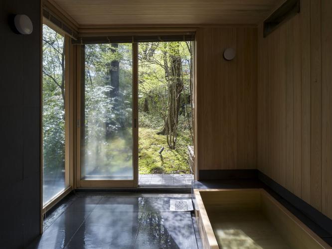 温泉内湯・中庭テラス付 和洋室「柚子」/1F