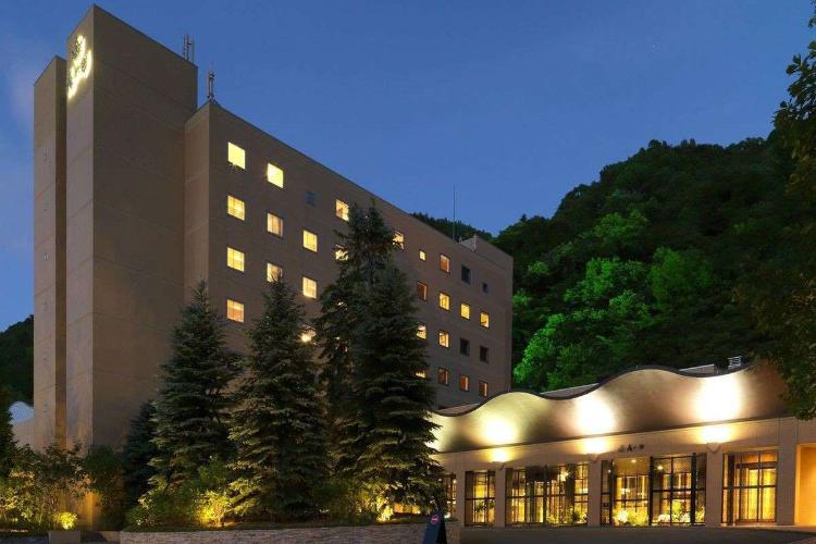 【外観（春〜夏）】「森」がテーマのリゾートスパ。森の物語に溢れた空間で癒しのひと時を（イメージ写真）