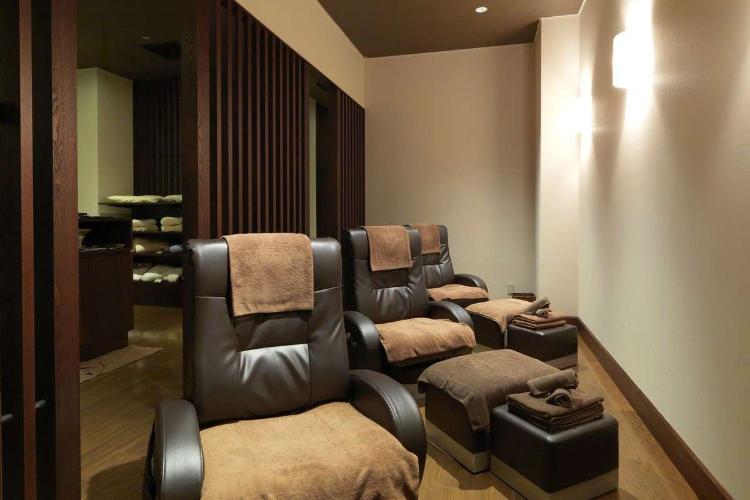 【トリートメントスパ】リフレクソロジーもございますので、日頃の疲れを気軽にリフレッシュ（イメージ）