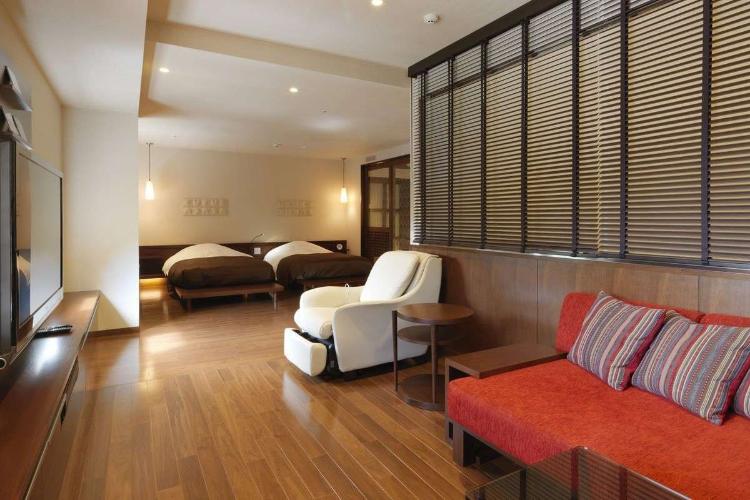 【岩盤浴付DXツイン】お部屋でゆっくり岩盤浴をお楽しみいただき、日頃の疲れをリセット（客室一例）