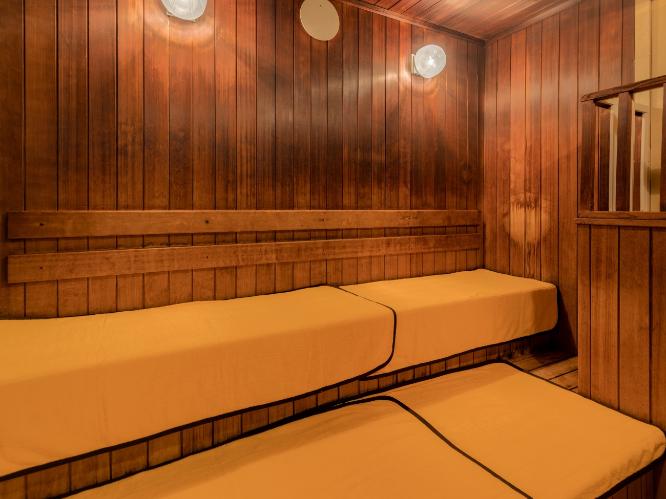 サウナ