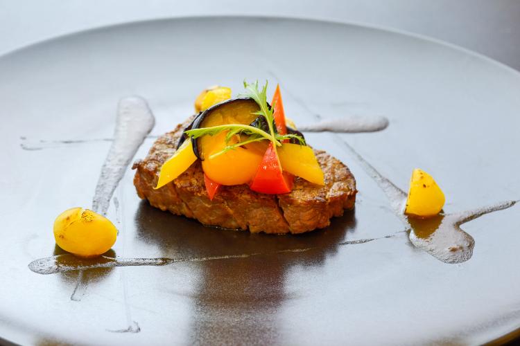 薫_2025秋料理|牛ロースステーキ