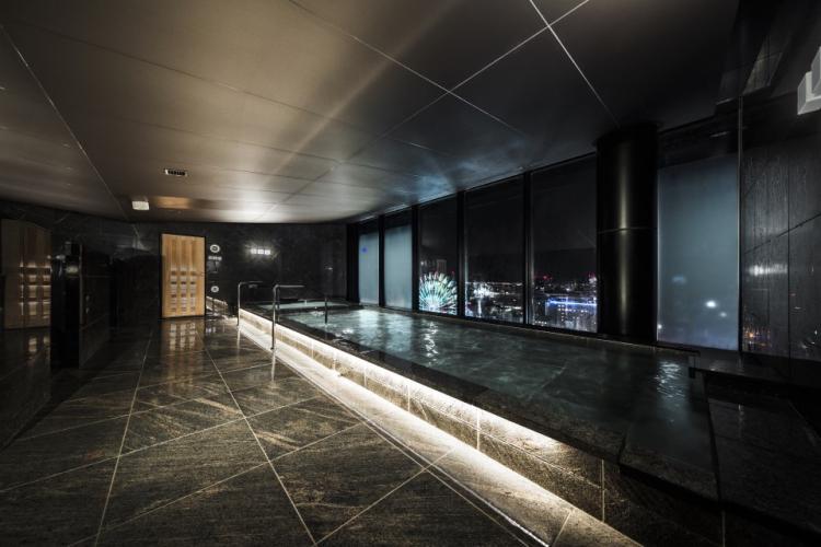 【18F SPA】ホテル最上階から札幌の景色を眺めつつお愉しみください。 ※プレミアムフロアにご宿泊のお客様限定となります。 営業時間：5:00～10:00、15:00～25:00