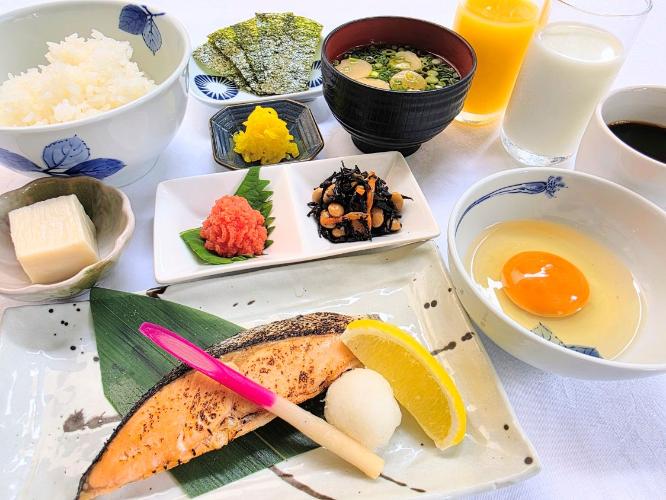 【朝食】卵かけごはんの卵は、究極の生食専用卵として生まれた「和食のたまご」です。