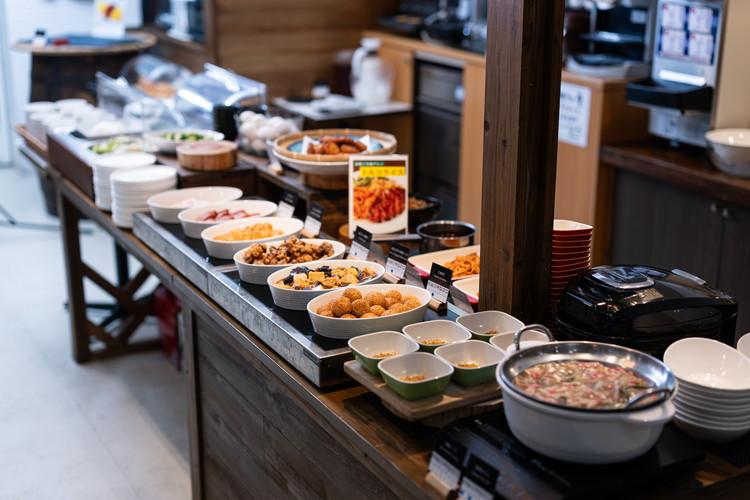 朝食全景