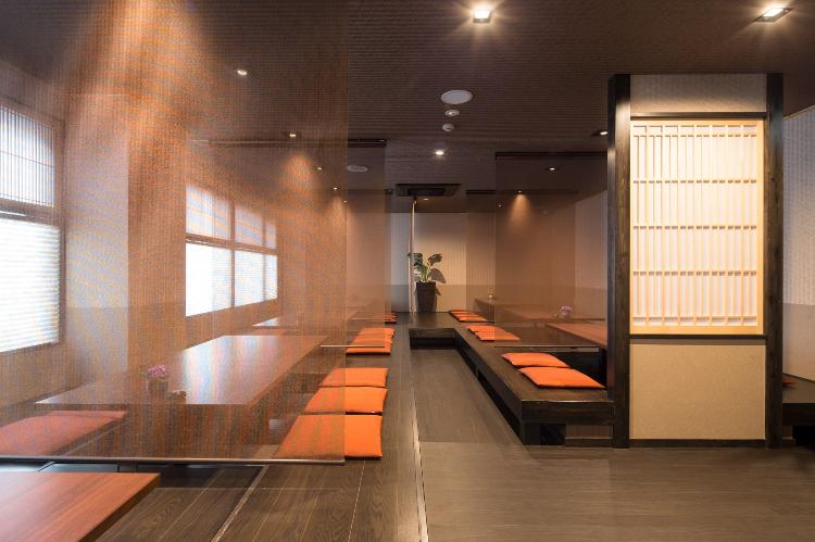 1階レストラン「肥後ダイニング そろ」