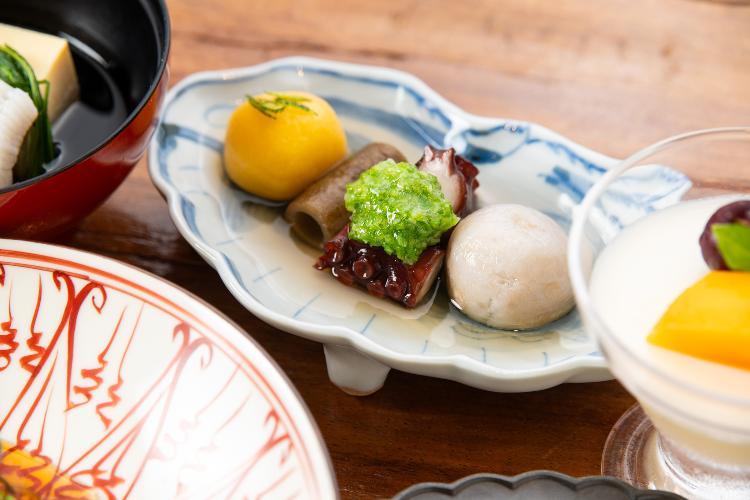 【夕食一例】お皿を彩る、滋味深い味わい