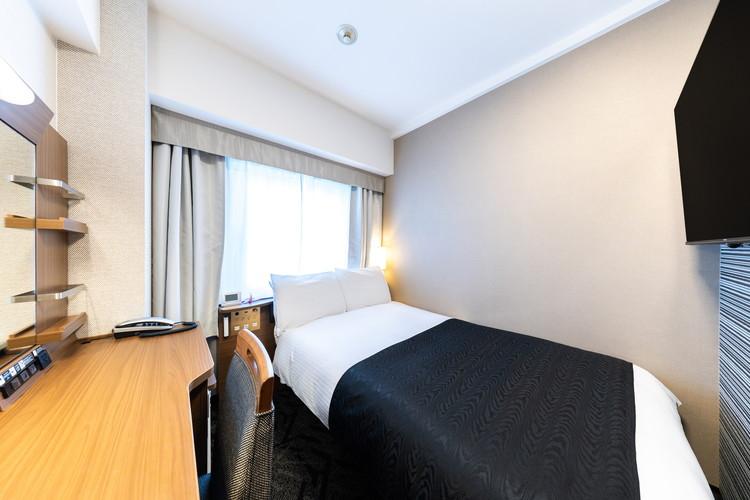 セミダブルルーム<BR>広さ10平米/ベッド幅120cm×1台