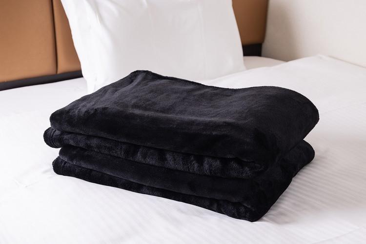 寒いと思われる方には毛布をお貸し出しいたします(数に限りがございます)。