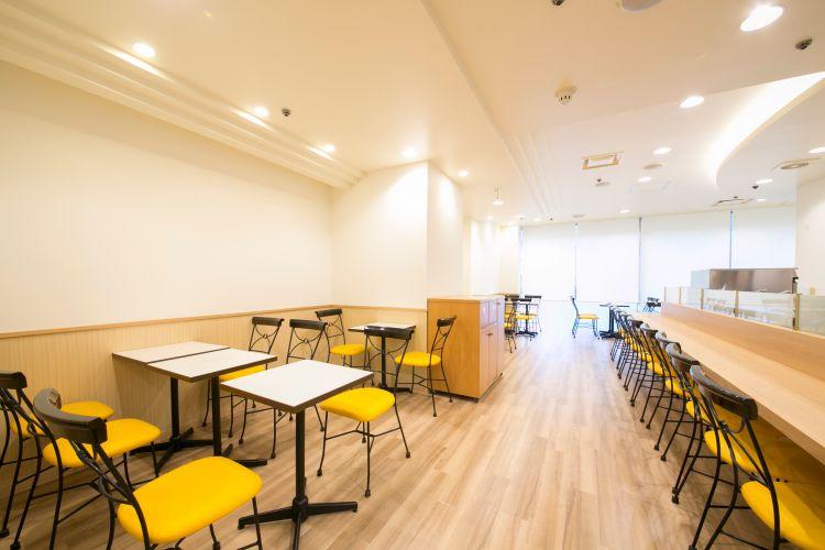 【朝食会場】素泊まりのお客様も500円（税込）でご利用いただけます。