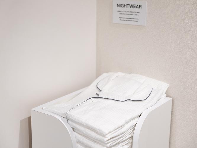 貸出品｜ナイトウェアは客室各階のエレベーターホールにご用意しています。