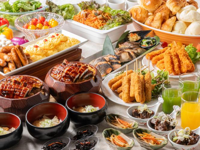 ■5階「PARC」40種類以上の和洋食をご用意