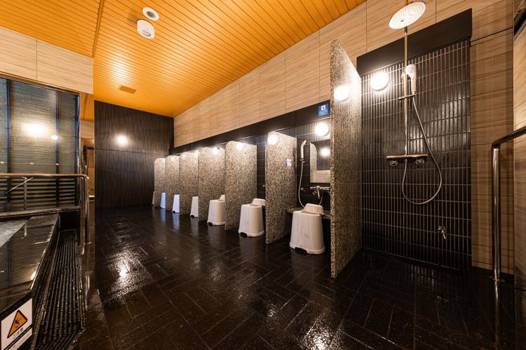 大浴殿女子内湯洗い場