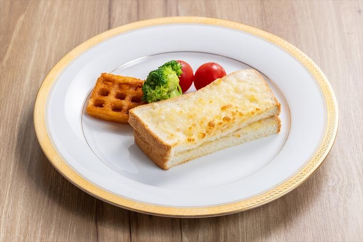 朝食｜メインプレート（クロックムッシュ）