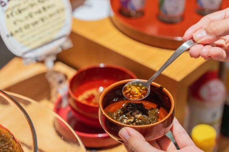 ひと工夫でさらに美味しい!ピリ辛アレンジもずく酢