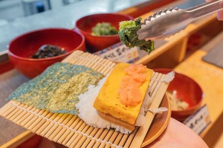 多彩なトッピングをご用意しています