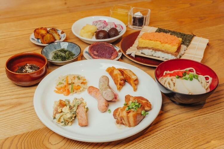 旅の朝はアートステイの朝食から始めませんか