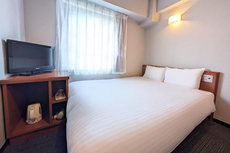 シングルルーム　2名利用時（ダブルベッド）